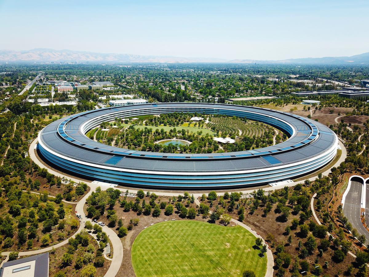 Marrying Nature and Architecture at Apple Park