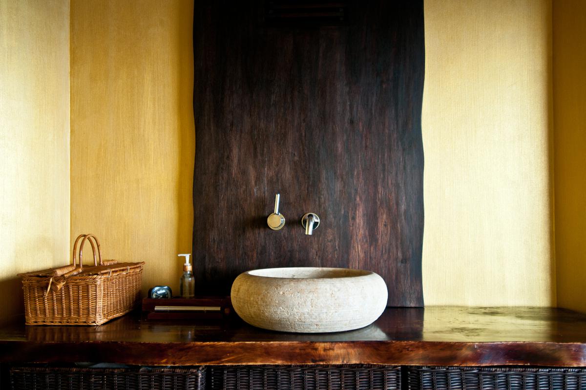 Natural Tones, Textures, and Materials Perfect for a Powder Room