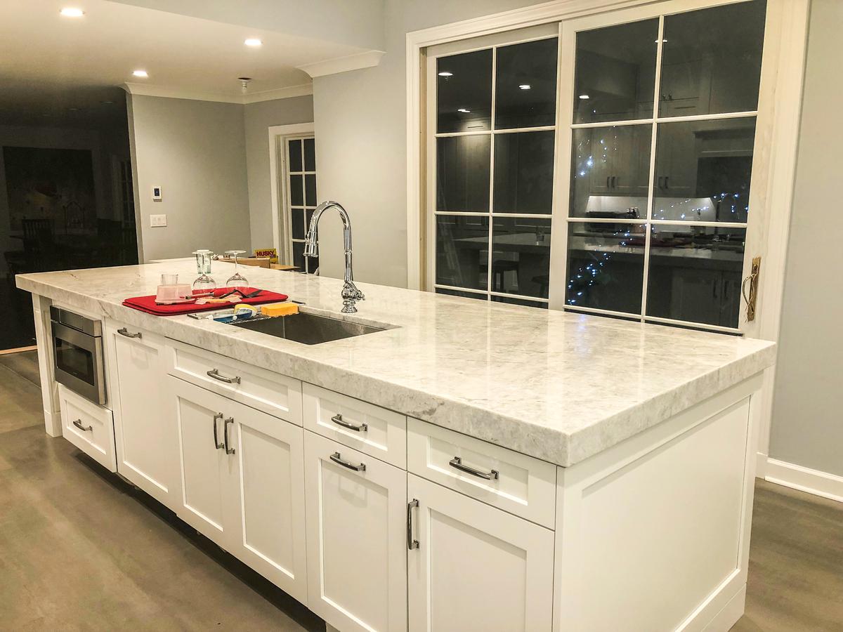 How to Pick the Best Color for Your Kitchen Countertop