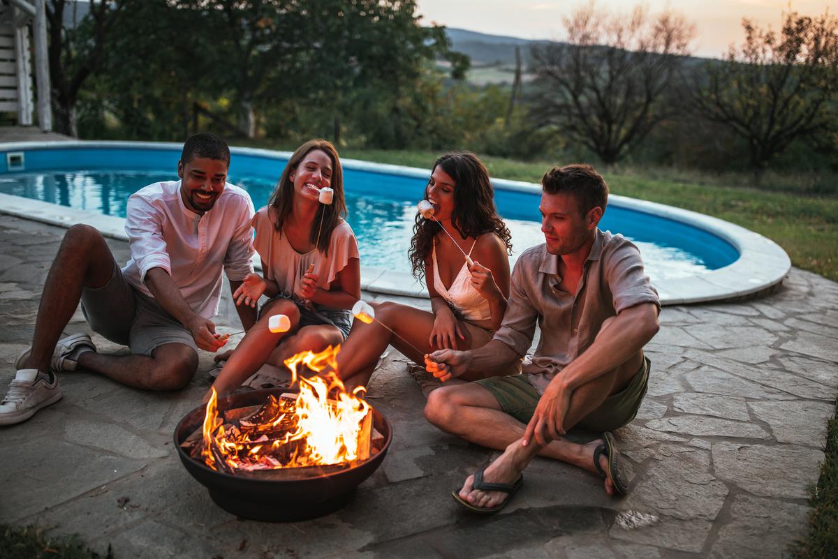 Firepit Design Ideas for a Range of Fun Activities