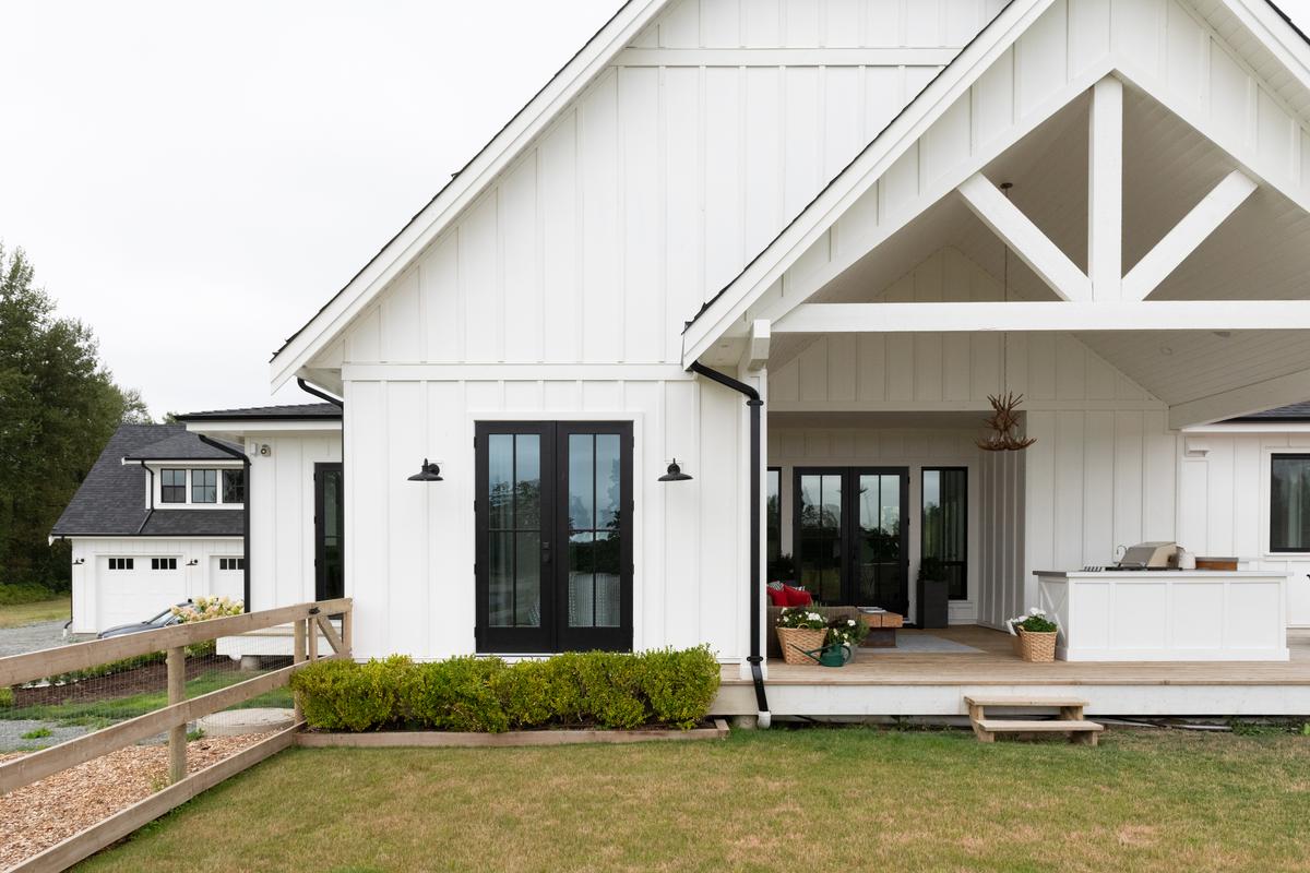 Integral Elements of Any Modern Farmhouse Design Interior and Exterior
