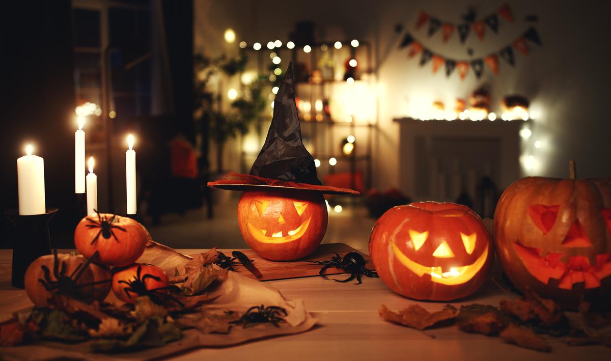 There are of course plenty of little Halloween items you can add to your bathroom that doesn’t require fake blood or DIY know-how.