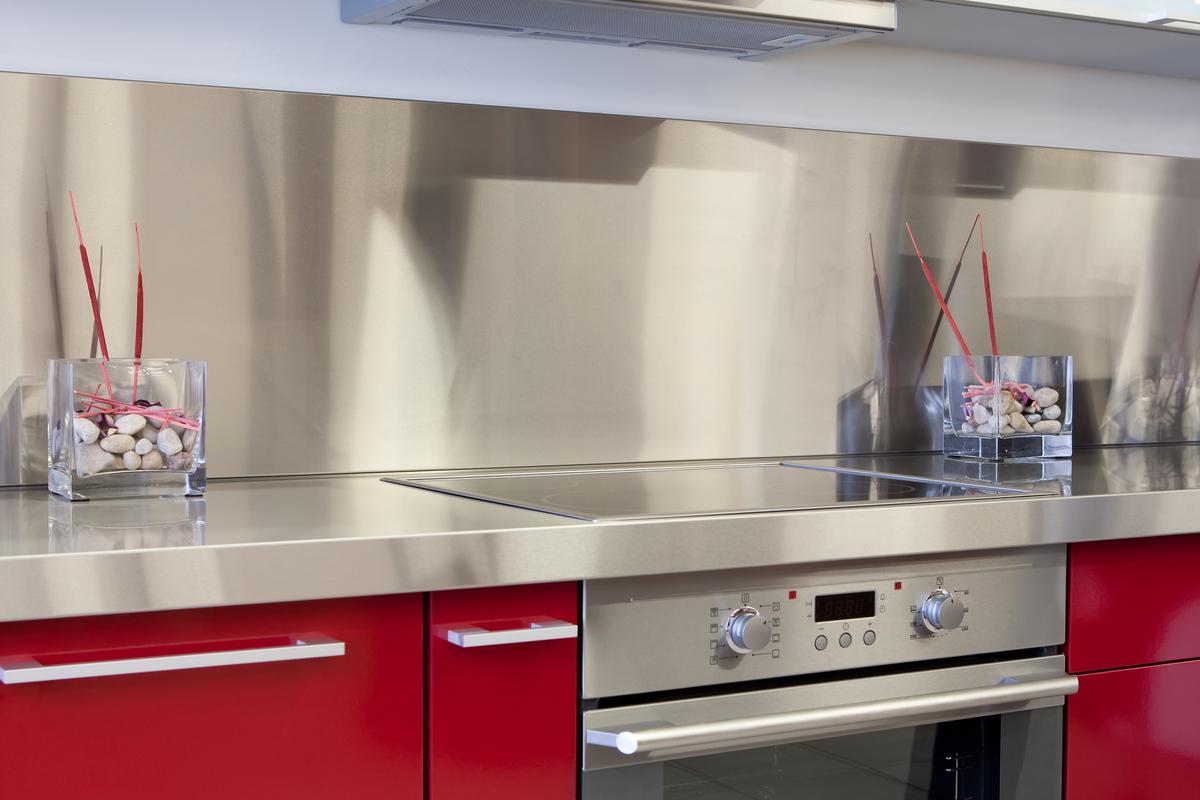 Sleek Countertops for Contemporary Kitchen Interior Designs