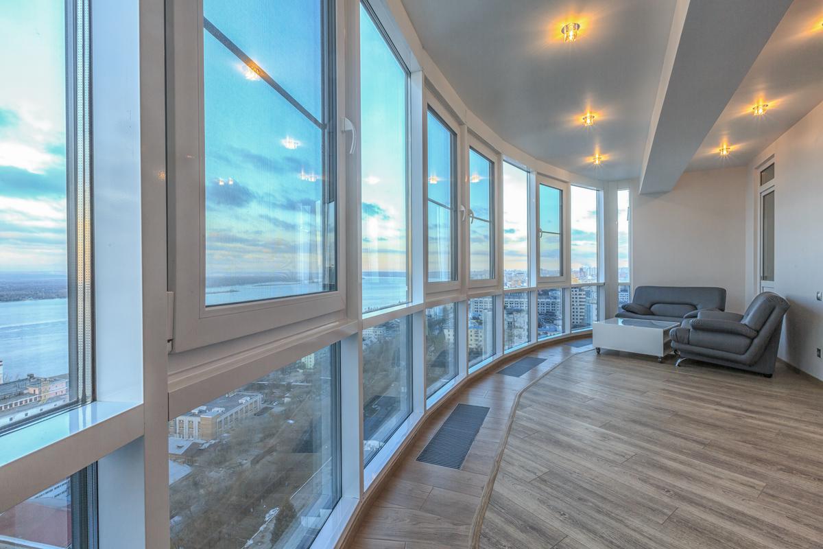 How Vinyl Windows Caught Up with More Traditional Materials