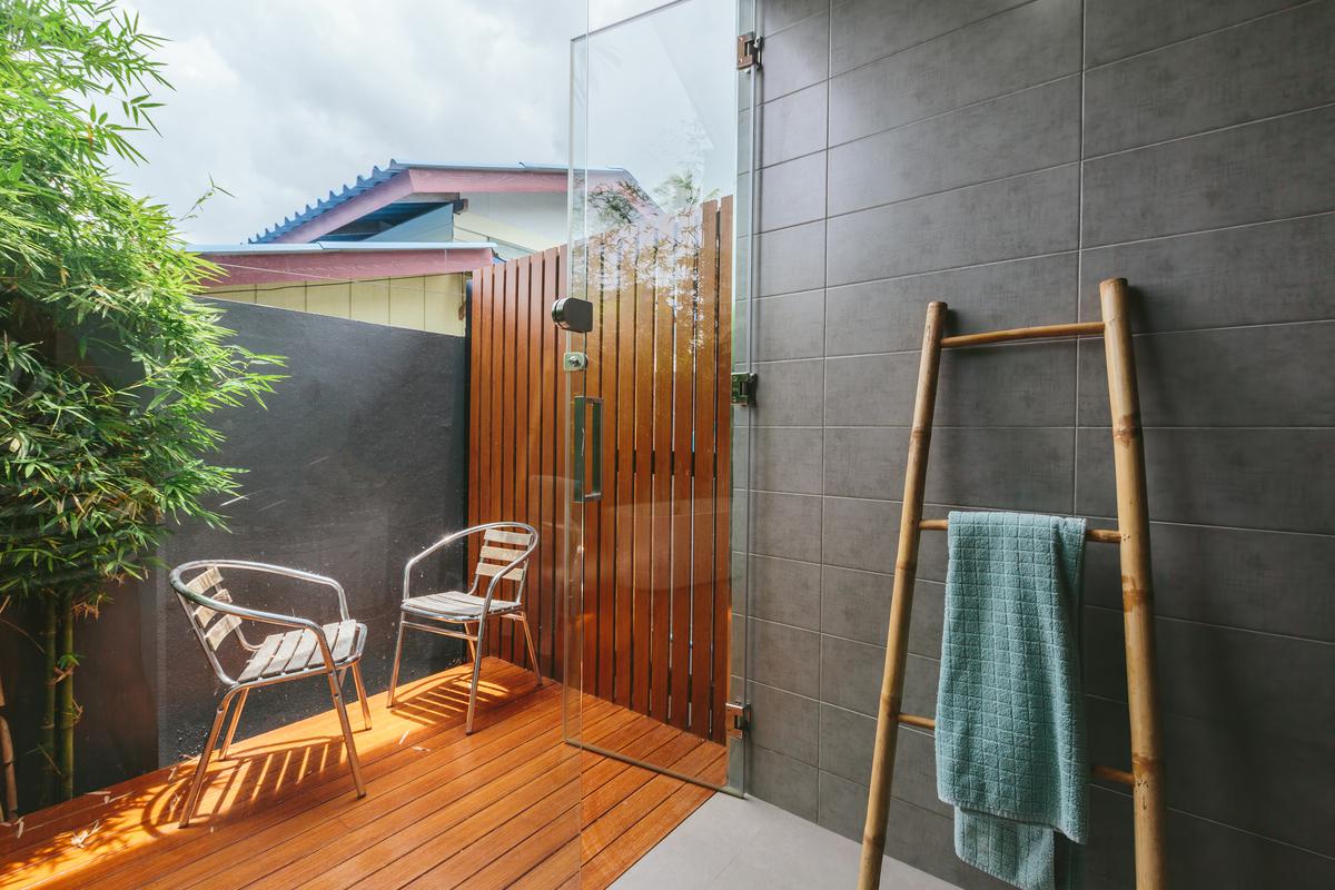 Pool Additions That Add Some Extra Convenience and Comfort