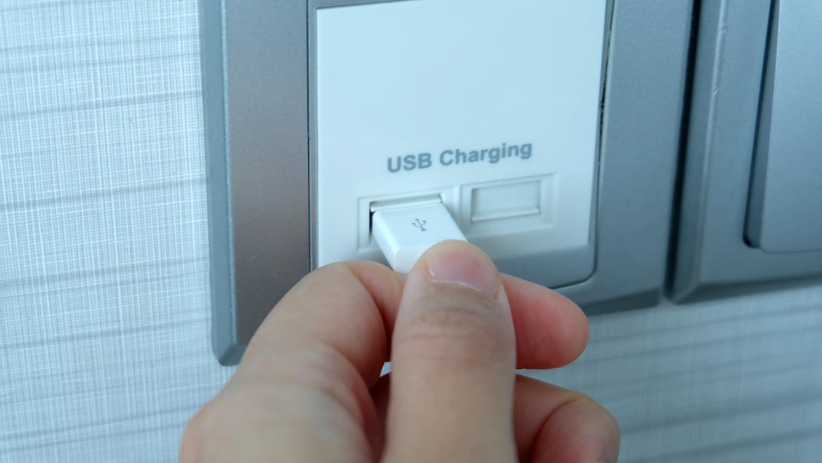 Smart Electrical Outlets to Include In Your Remodel