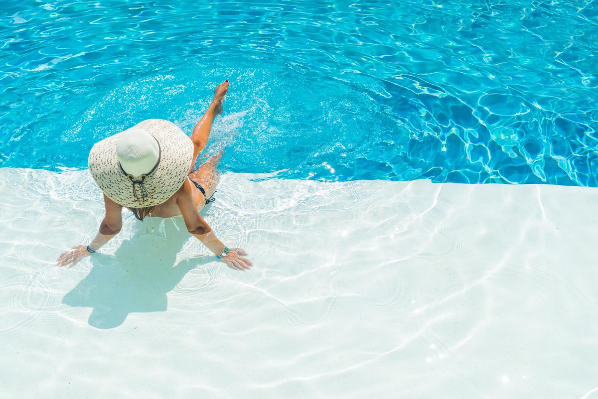 Sun Shelves Will Turn Your Average Pool Into An Exotic Getaway