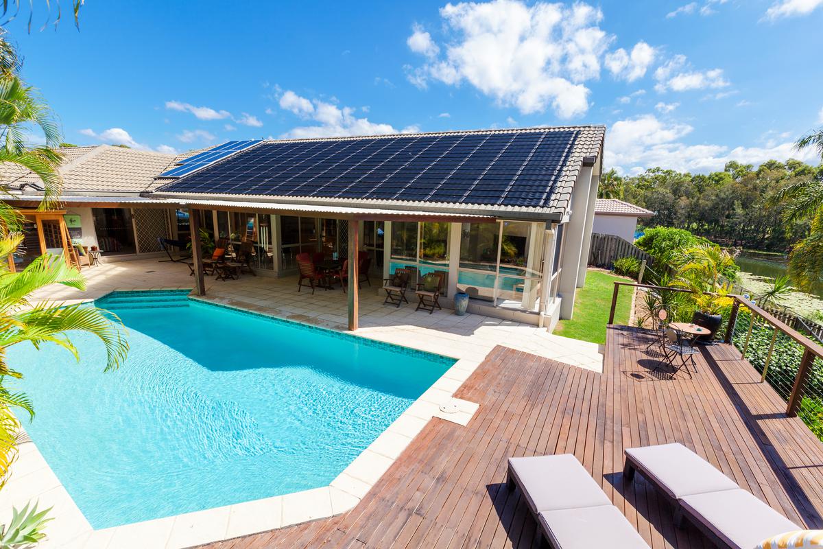Sustainable Ideas for Your Pool House