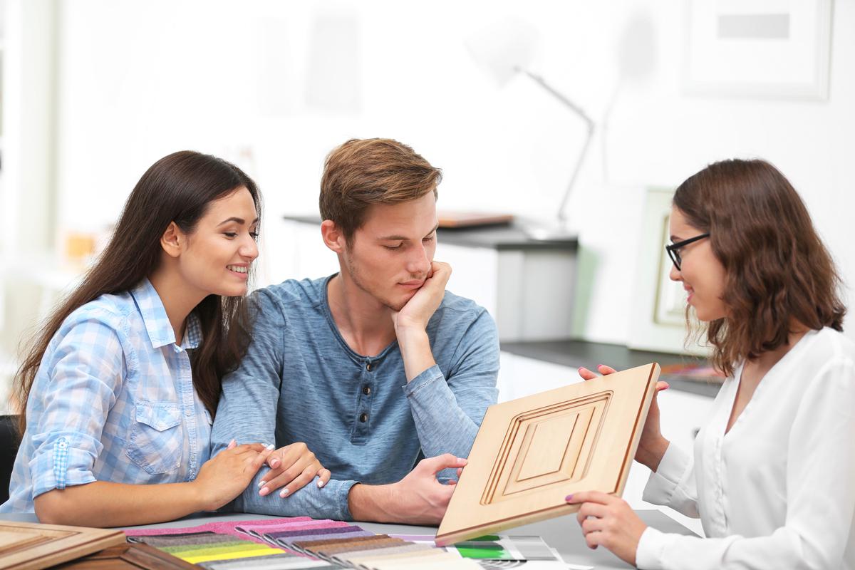 The Benefits of Consulting With an Interior Designer During a Bathroom Remodel