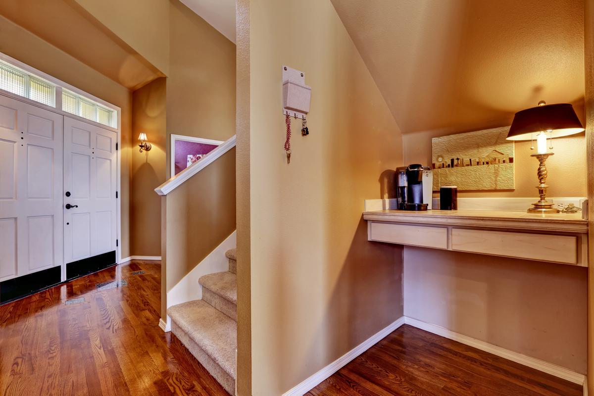 The Home Office Solution for Any Space