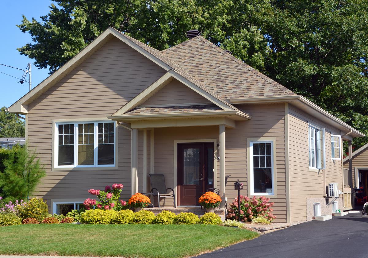 The Pros and Cons of Vinyl Cladding