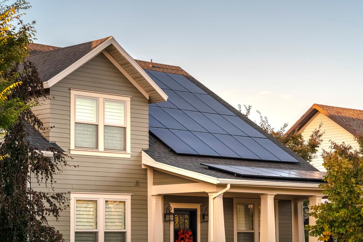 What It Takes to Power An Entire House with the Sun