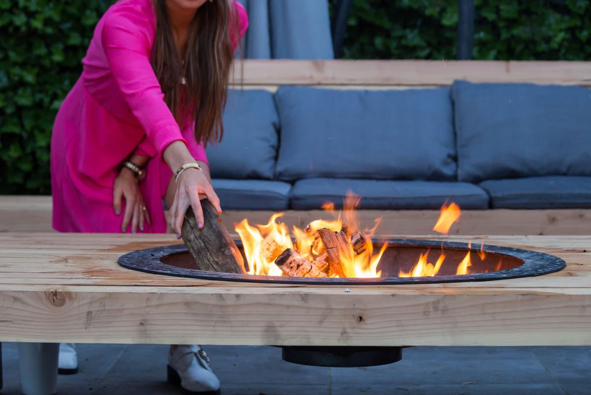 Zero Gravity Firepit Built Into Table